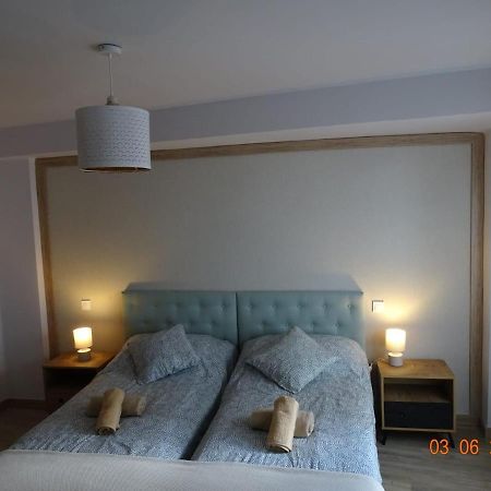 Apartamento Cuentame Burgosアパートメント エクステリア 写真