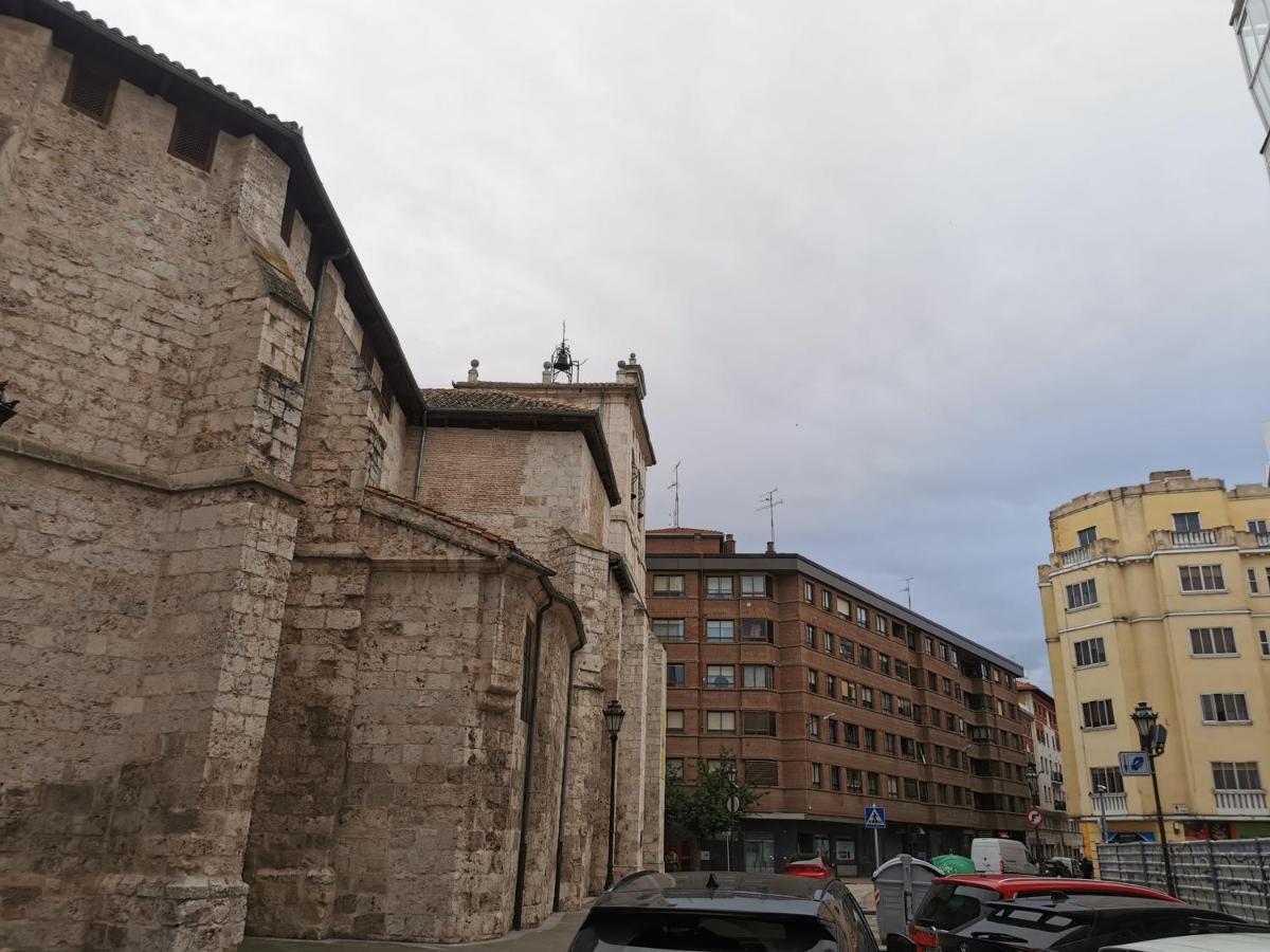 Apartamento Cuentame Burgosアパートメント エクステリア 写真